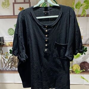 Torrid Black Henley Top with Pocket size 3. Ptp is 29